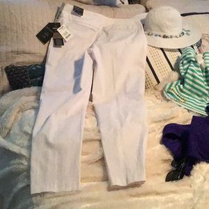 White slim leg capris size 12 new.